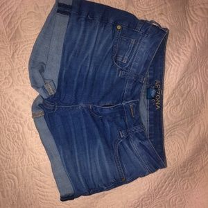 Arizona Jean Shorts